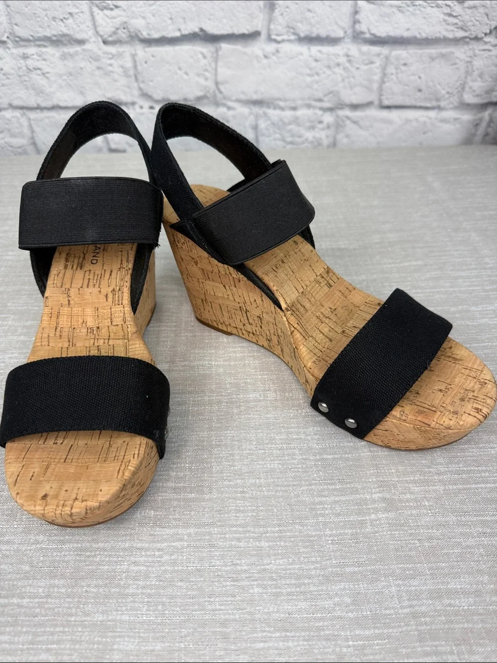 Lucky Brand Wedge Cork Sandler Black Elastic Strap size 7.5